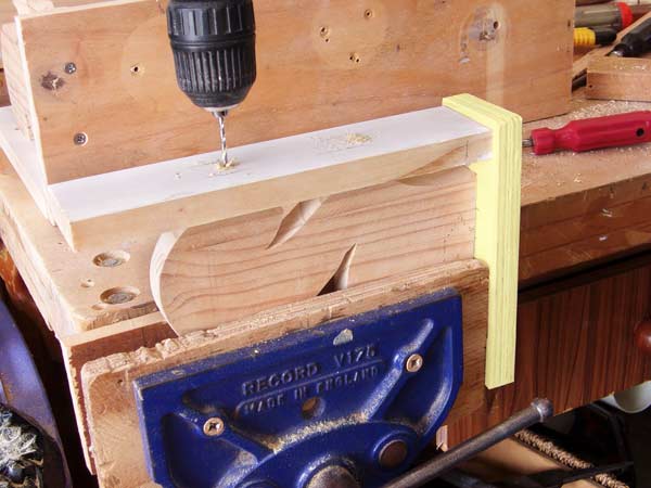 easy projects squirrel bookshelf easy projects squirrel bookshelf